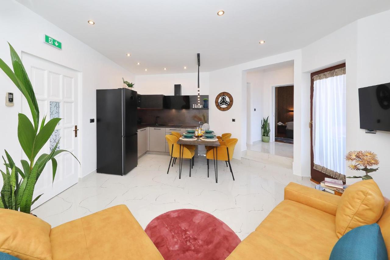 Villa Dalmatino Pakoštane Exteriér fotografie